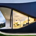Mirror House Nord By Interhome בולצאנו