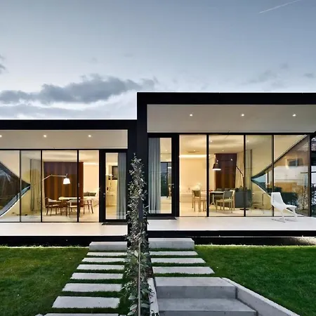 Semesterbostad Mirror House Nord By Interhome Bolzano